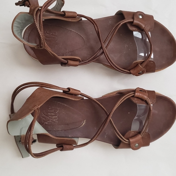 Leather Sandals - Picture 8 of 8